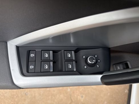 Used 2021 Audi Q3 2.0T Premium w/ Convenience Package image 9