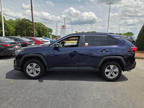 Used 2025 Toyota RAV4 XLE AWD/4WD image 4
