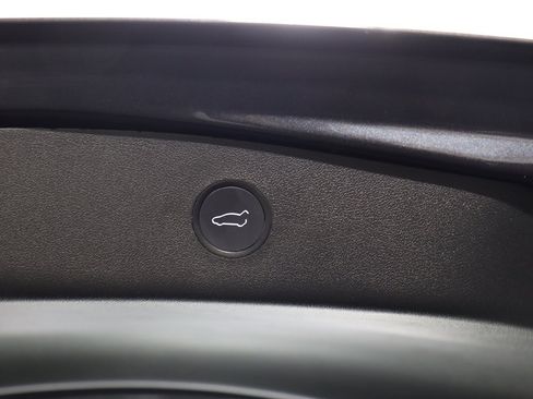 Used 2023 Tesla Model 3 Standard Range RWD image 10