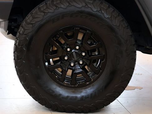 Used 2023 Ford Bronco Raptor AWD/4WD image 32