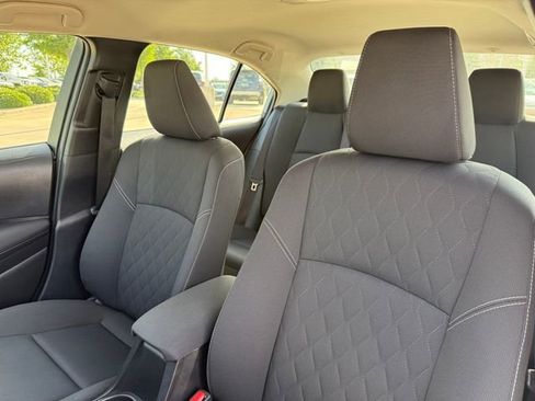 Used 2025 Toyota Corolla LE w/ Carpet Mat Package (TMS) FWD image 14