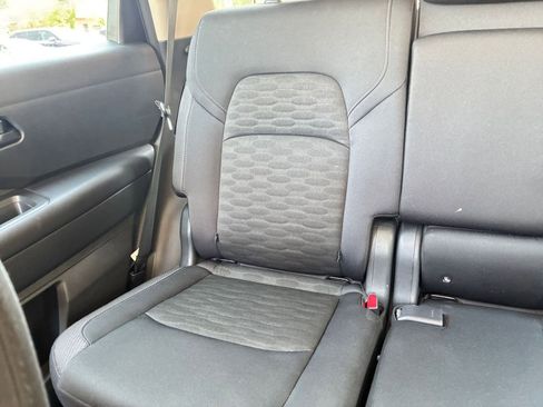 Used 2025 Nissan Pathfinder SV AWD/4WD image 47