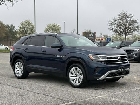 Used 2023 Volkswagen Atlas Cross Sport SE w/ Panoramic Sunroof Package image 7