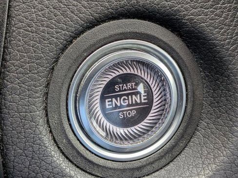 Used 2020 Mercedes-Benz GLC 300 image 15