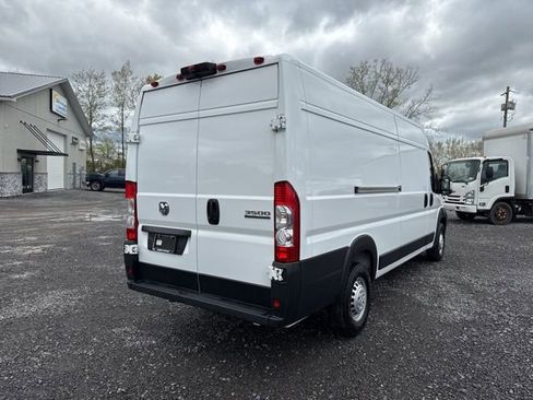 Used 2025 RAM ProMaster 3500 w/ Convenience Group image 8