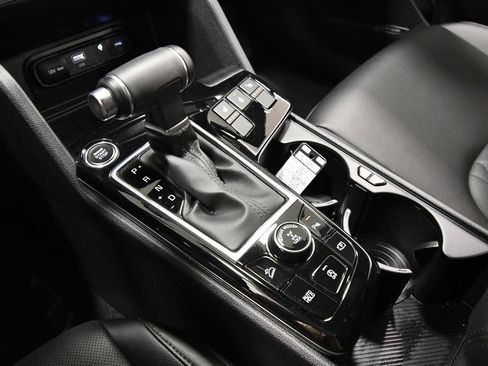Certified 2025 Kia Sportage X-Pro AWD/4WD image 28