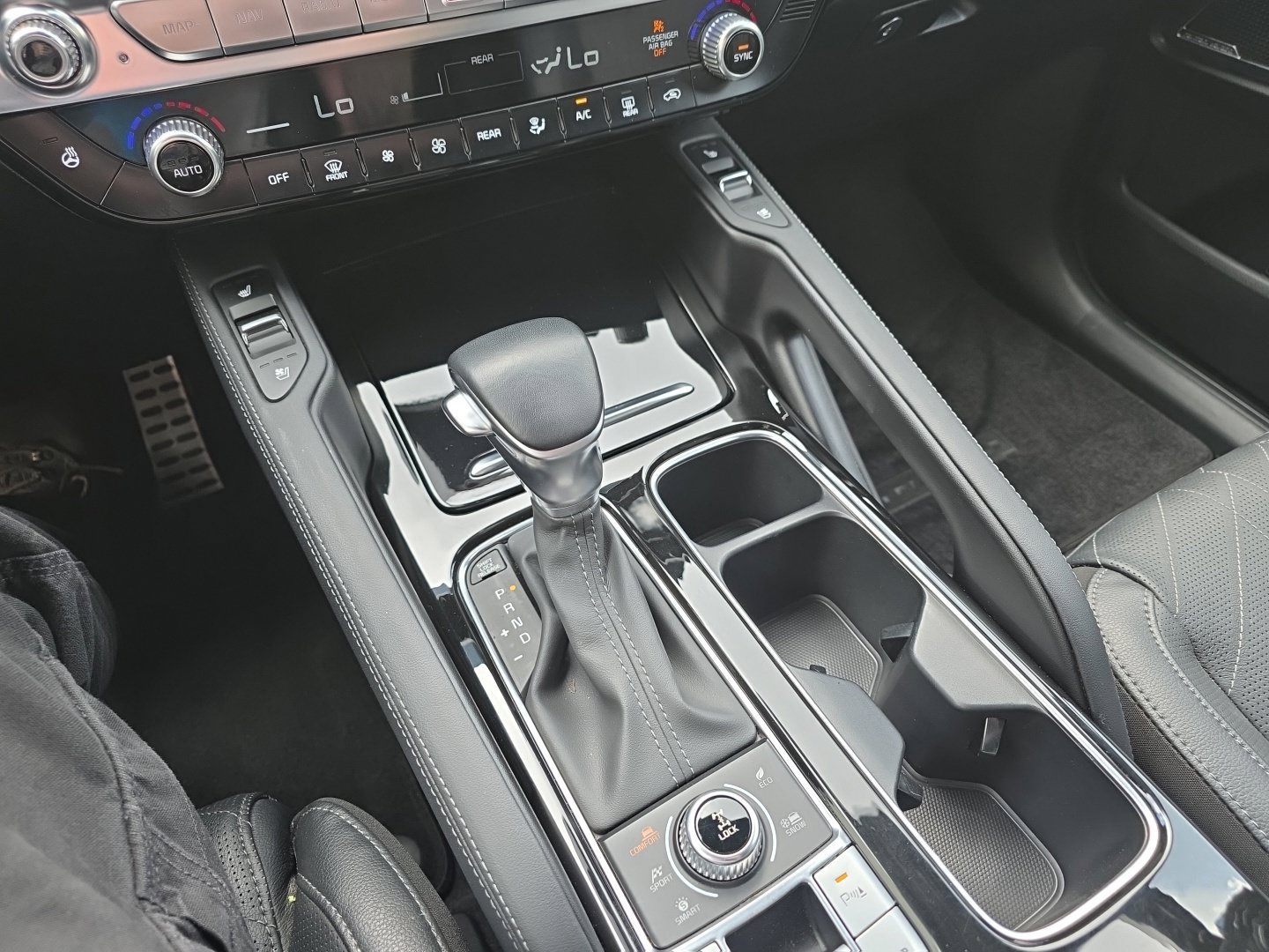 Used 2024 Kia Telluride SX X-Line AWD/4WD image 17