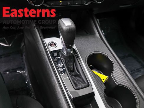 Used 2025 Nissan Altima 2.5 SV image 13