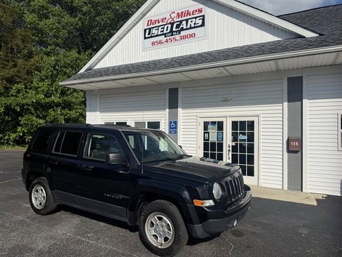 Used 2015 Jeep Patriot Sport w/ Power Value Group AWD/4WD image 1