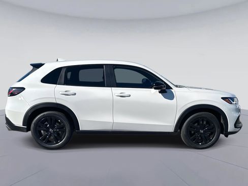 New 2026 Honda HR-V Sport image 2