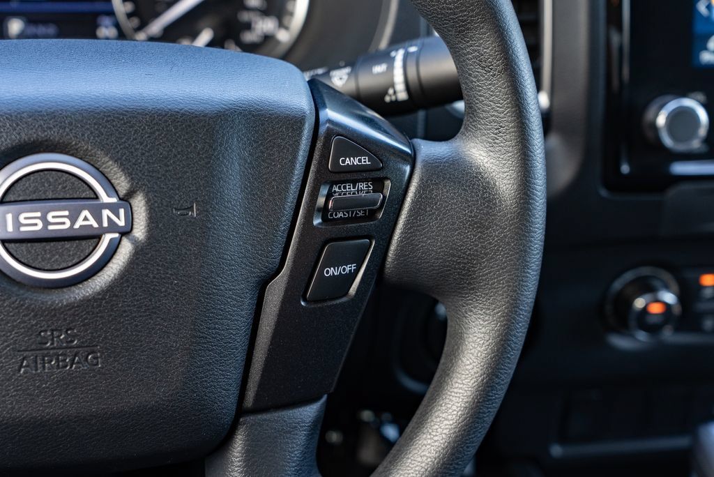 Used 2023 Nissan Frontier SV AWD/4WD image 14