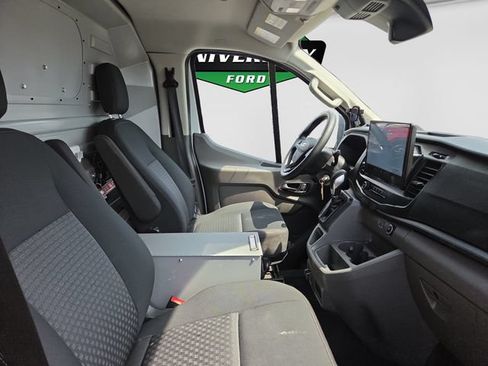 Used 2022 Ford Transit 250 Low Roof AWD image 25