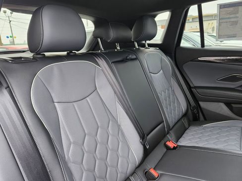 New 2026 Volkswagen Tiguan SEL R-Line image 12