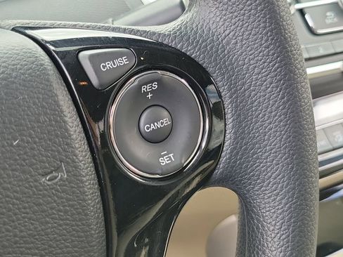 Used 2016 Honda Accord LX image 18