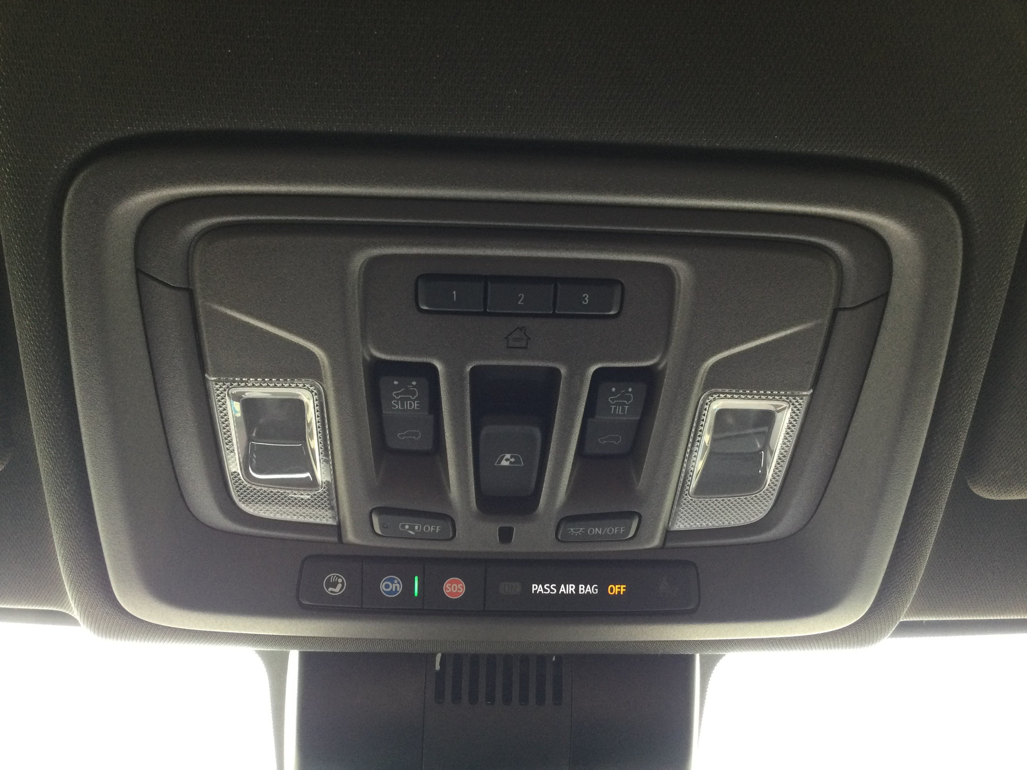 Used 2024 GMC Sierra 1500 Denali w/ Technology Package AWD/4WD image 15