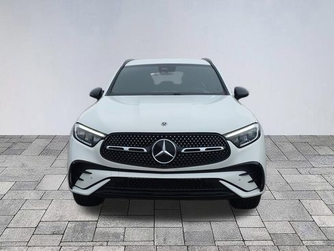 Certified 2025 Mercedes-Benz GLC 300 4MATIC image 2