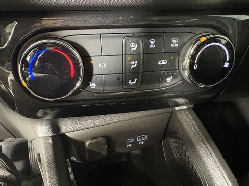 Used 2024 Chevrolet TrailBlazer RS FWD image 26