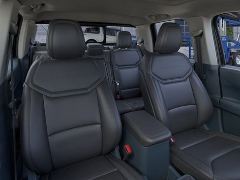 New 2026 Ford Maverick Lariat w/ Black Appearance Package image 10