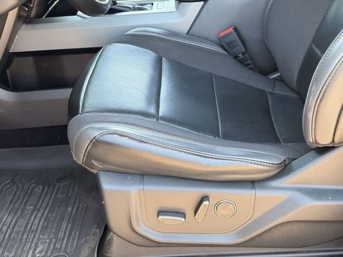 Used 2019 Ford F150 Raptor w/ Equipment Group 802A Luxury AWD/4WD image 18