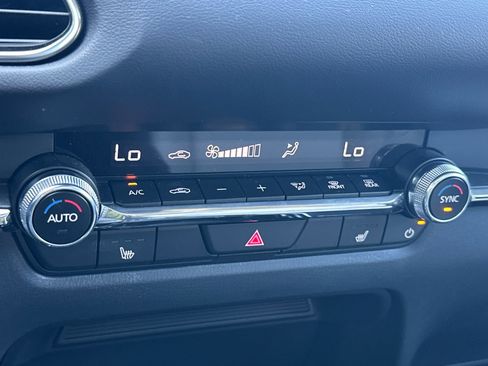 Used 2025 MAZDA CX-30 AWD 2.5 S w/ Preferred Package image 20