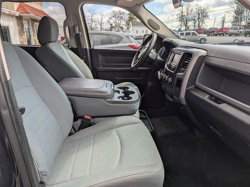 Used 2014 RAM 1500 Express RWD image 12