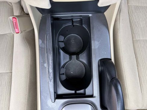 Used 2012 Honda Accord LX image 38