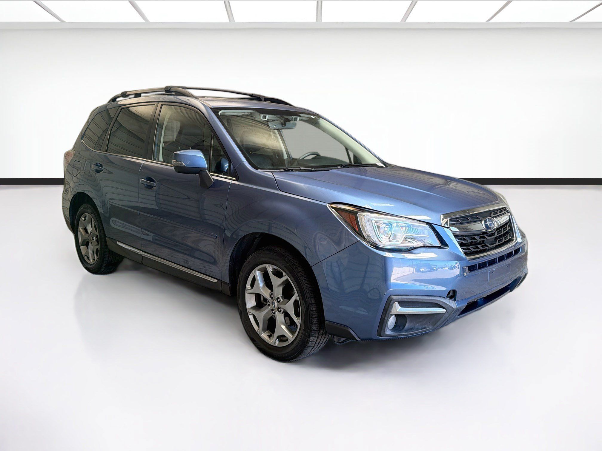 Used 2018 Subaru Forester 2.5i Touring AWD/4WD image 3