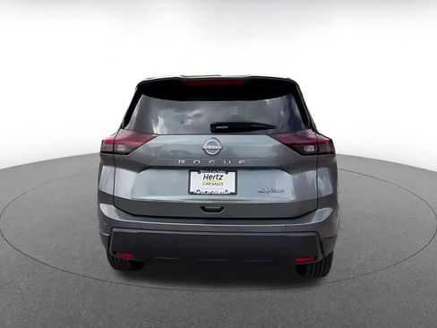 Used 2024 Nissan Rogue SV image 12