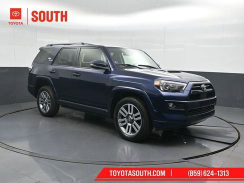 Used 2022 Toyota 4Runner TRD Sport w/ Technology Package image 4