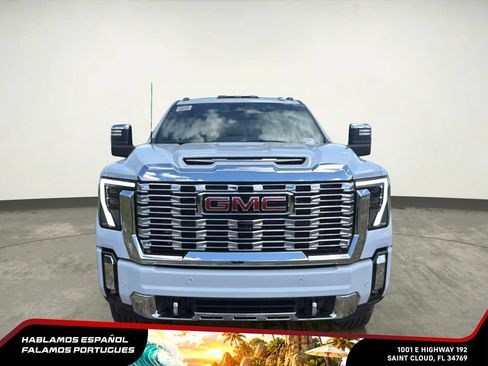 New 2026 GMC Sierra 2500 Denali w/ Denali Reserve Package AWD/4WD image 10