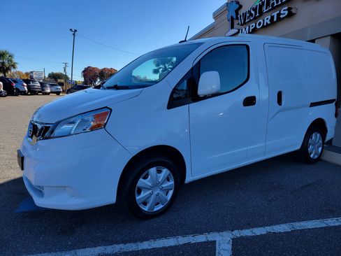 Used 2020 Nissan NV200 SV image 7