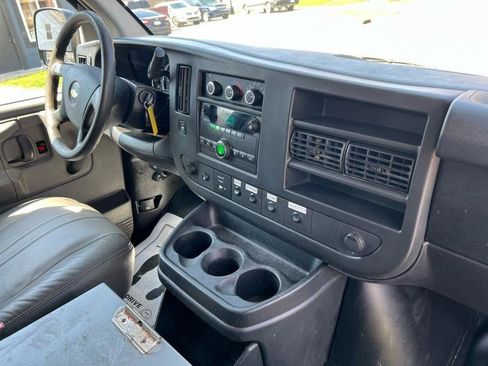 Used 2013 Chevrolet Express 2500 image 12