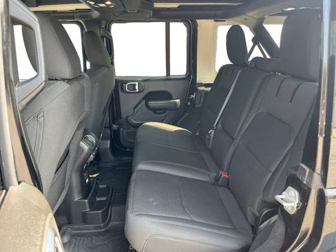 Used 2023 Jeep Wrangler Unlimited w/ Sun & Screen Package AWD/4WD image 27