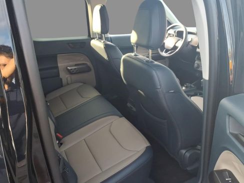 New 2025 Ford Maverick Lariat w/ 4K Tow Package image 10