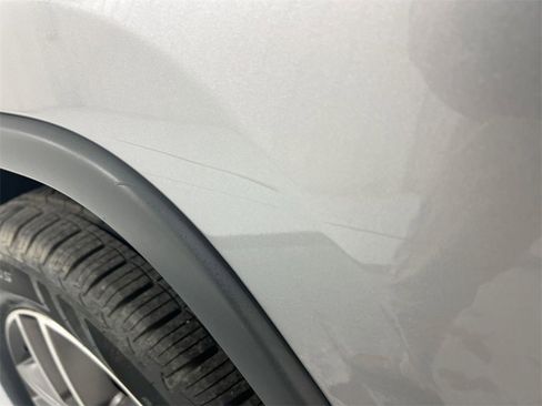 Used 2020 Jeep Grand Cherokee Laredo w/ 18" Wheel & 8.4" Radio Group image 31