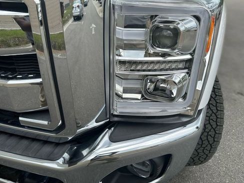 Used 2016 Ford F250 Lariat w/ Lariat Ultimate Package AWD/4WD image 9
