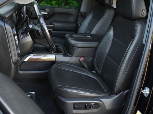 Used 2020 Chevrolet Silverado 1500 LT Trail Boss AWD/4WD image 8