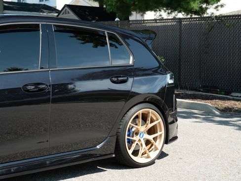 Used 2024 Volkswagen Golf R AWD/4WD image 51