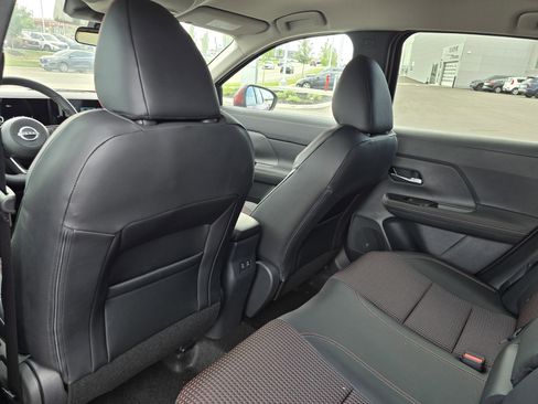 Used 2025 Nissan Kicks SR AWD/4WD image 14