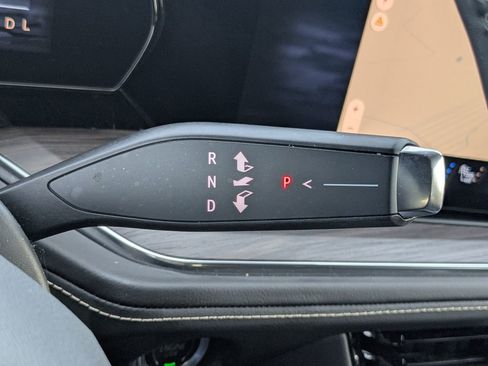 Certified 2025 Chevrolet Tahoe Premier image 37