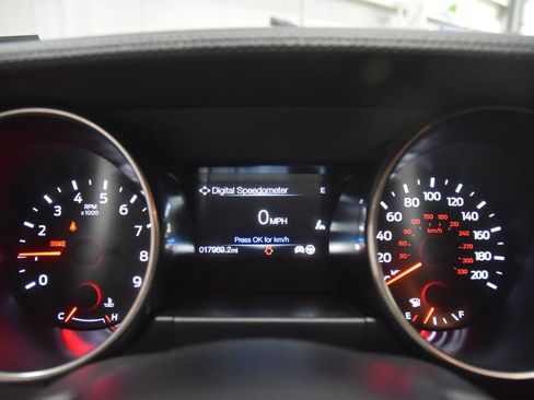 Used 2020 Ford Mustang Shelby GT350 w/ Technology Package RWD image 45