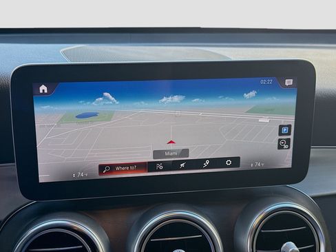 Used 2022 Mercedes-Benz GLC 300 w/ AMG Line image 11