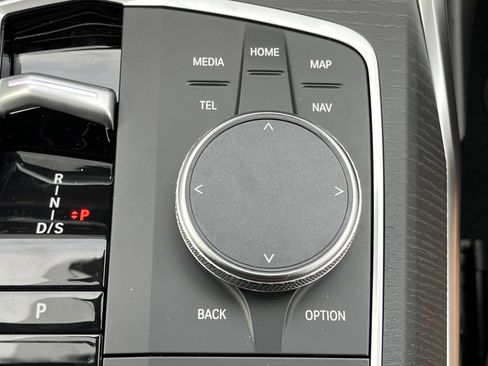 New 2026 BMW 330i Sedan w/ M Sport Package image 8