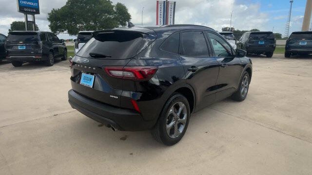 Used 2025 Ford Escape ST-Line Select AWD/4WD image 8
