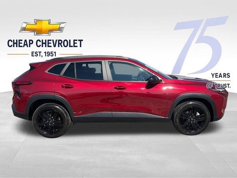 Used 2024 Chevrolet Trax ACTIV w/ Driver Confidence Package FWD image 6