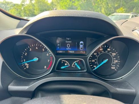 Used 2019 Ford Escape SEL AWD/4WD image 9