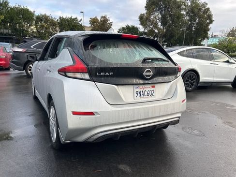 Used 2024 Nissan Leaf S image 4