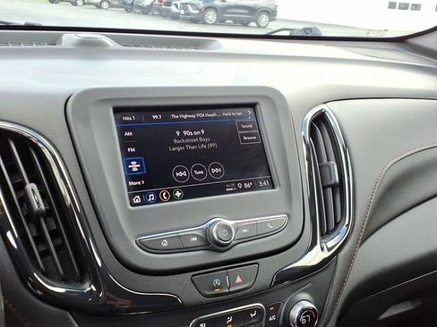Used 2023 Chevrolet Equinox RS FWD image 9