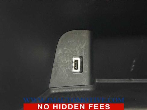 Used 2019 Dodge Grand Caravan GT FWD image 38
