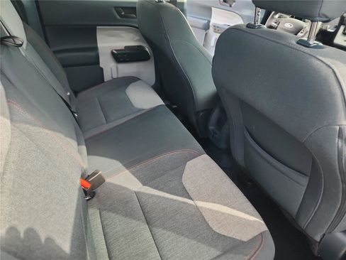 Certified 2024 Ford Maverick XLT image 21